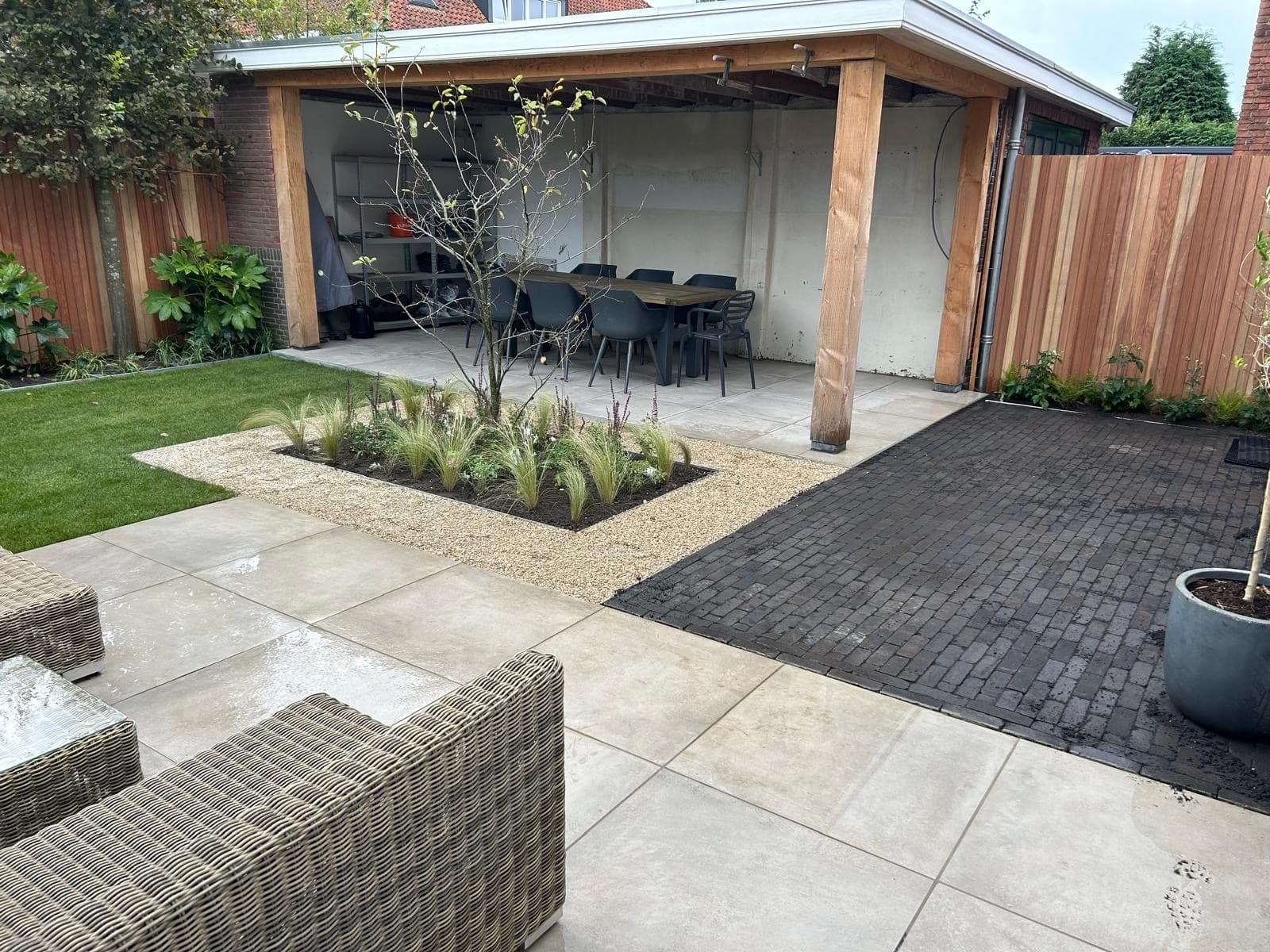 Project in Prinsenbeek door De Graaf Tuin en Interieur